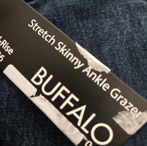 NWT Buffalo David Bitton Pull On Skinny Ankle Grazer Jeans - Picture 7 of 8